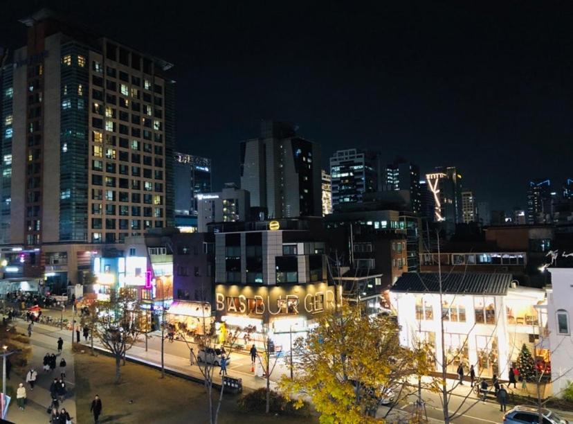 3min From Metro - Lodging With Roof Terrace - Convenient Transport - Cvs Downstairs - Hot Places Nearby * Seoul