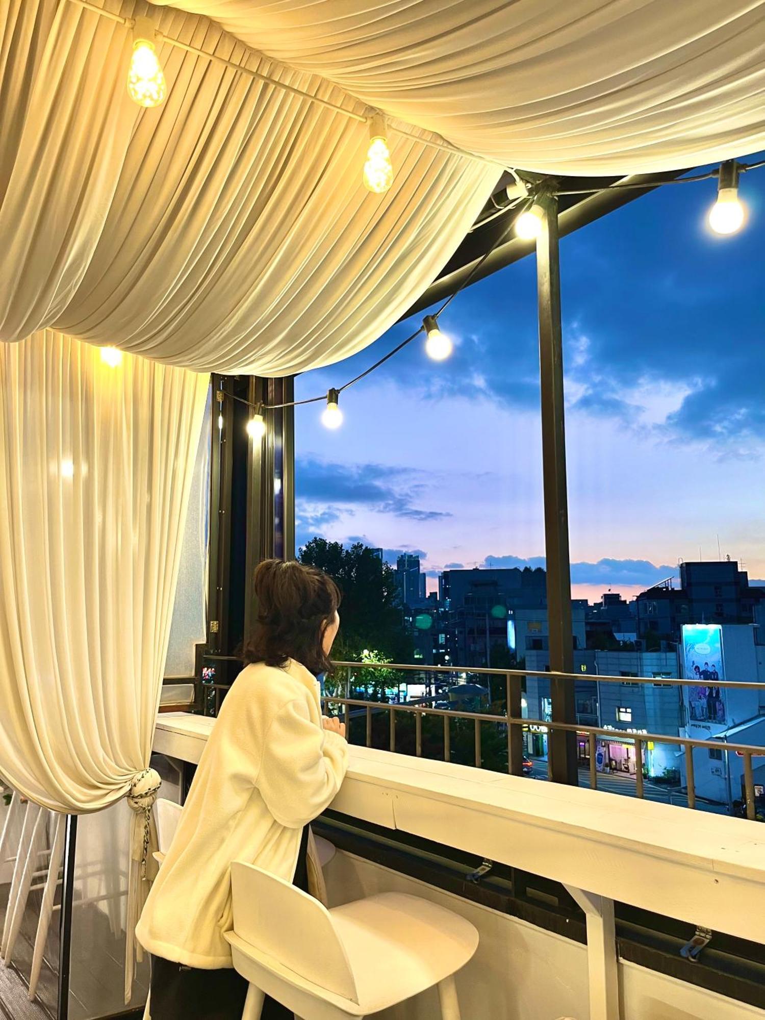 3min From Metro - Lodging With Roof Terrace - Convenient Transport - Cvs Downstairs - Hot Places Nearby Seoul
